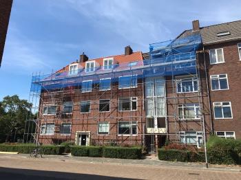 Dakpannen vervangen appartementencomplex in Antwerpen