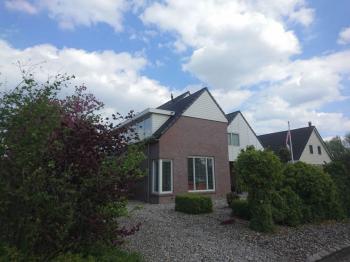 In Brugge dakpannen vervangen voor de F-12-U-serie van Nelskamp