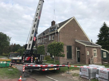 Monier blauw gesmoorde dakpannen leggen in Zelzate Monier blauw gesmoorde dakpannen leggen in Zelzate