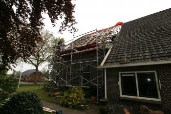 Dak renovatie van boerderij in Gasselternijveen